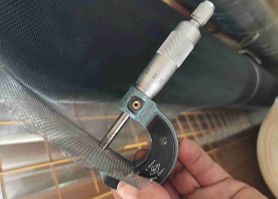 Ss304 Metal Mesh Güvenlik Ekranları Siyah Toz Kaplı 0.19mm Tel 1.4mm Delik